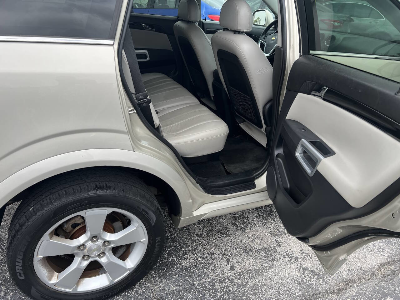 Used 2014 Chevrolet Captiva Sport LTZ image 12