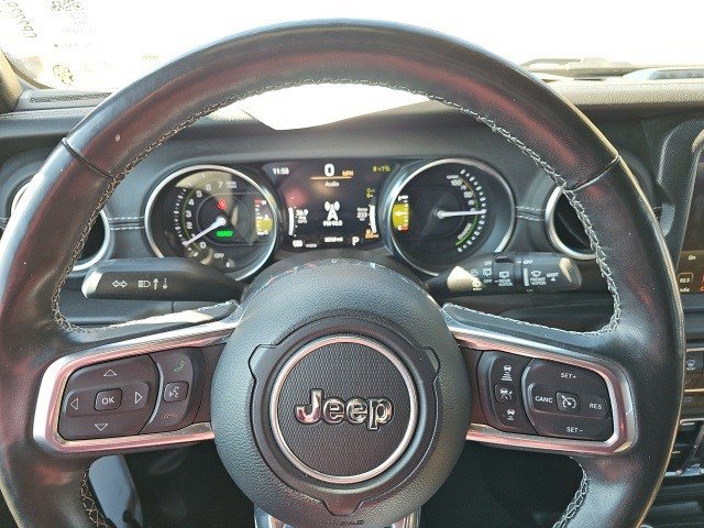 Used 2023 Jeep Wrangler Sahara w/ Cold Weather Group image 22