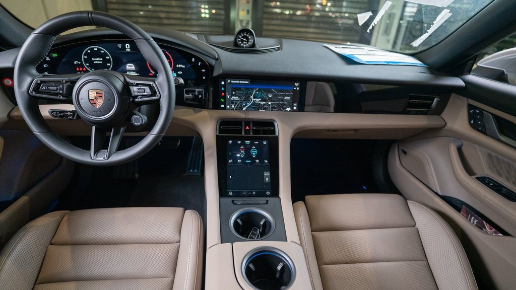 New 2025 Porsche Taycan image 14
