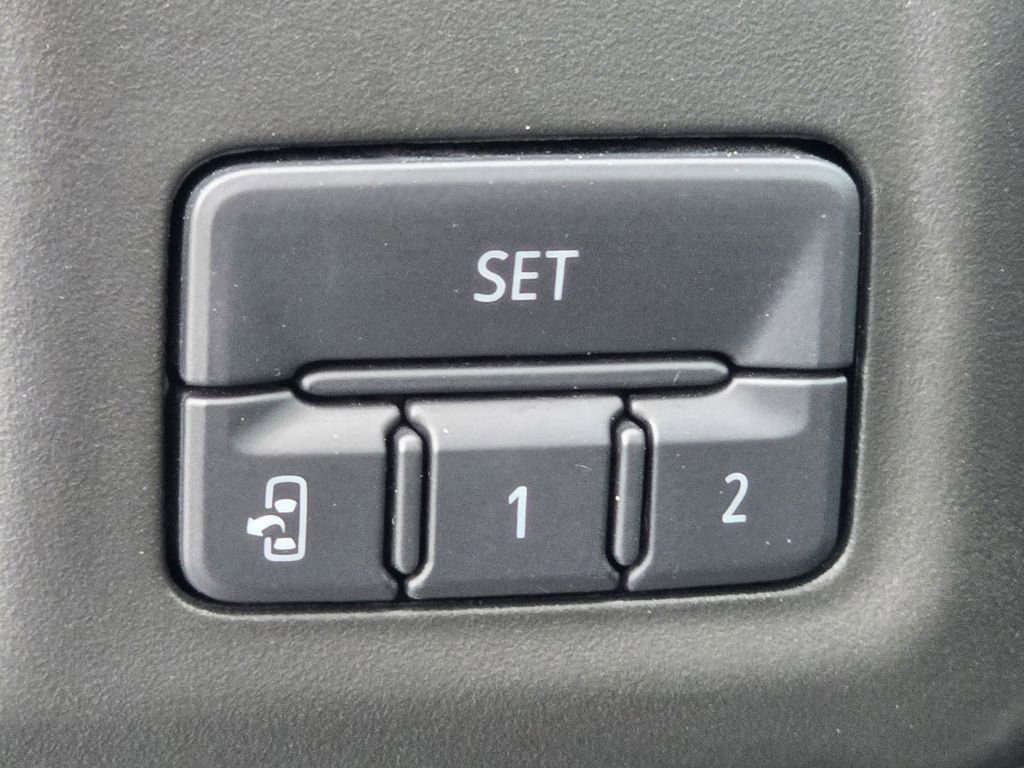 Used 2023 Chevrolet Silverado 3500 LTZ w/ LTZ Plus Package image 18