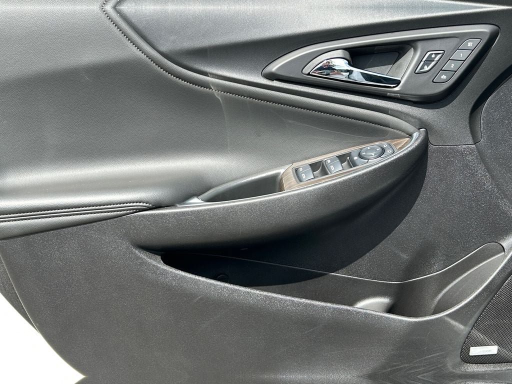 Used 2024 Chevrolet Malibu LT FWD image 20