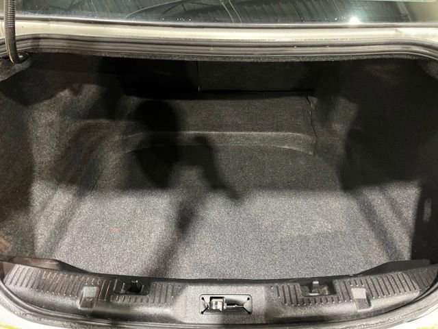 Used 2012 Ford Taurus SEL FWD image 8