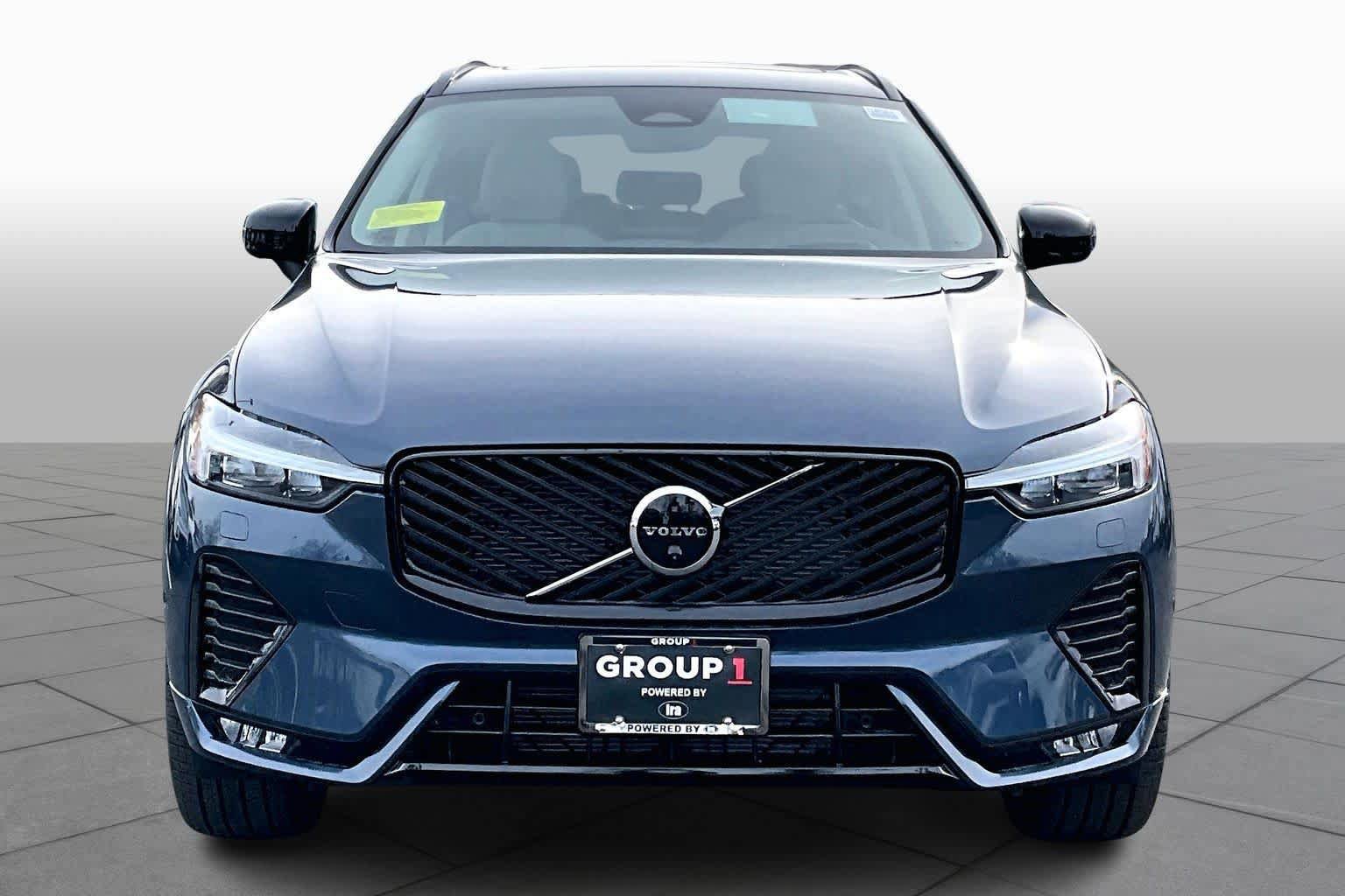 New 2026 Volvo XC60 B5 Ultra w/ Protection Package Premier AWD/4WD image 2