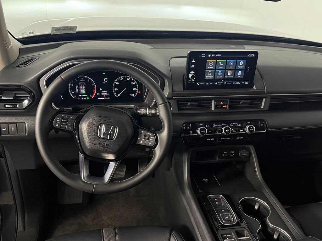Used 2025 Honda Pilot EX-L image 13