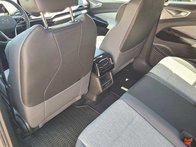 Used 2025 Volkswagen ID.4 Pro RWD image 11