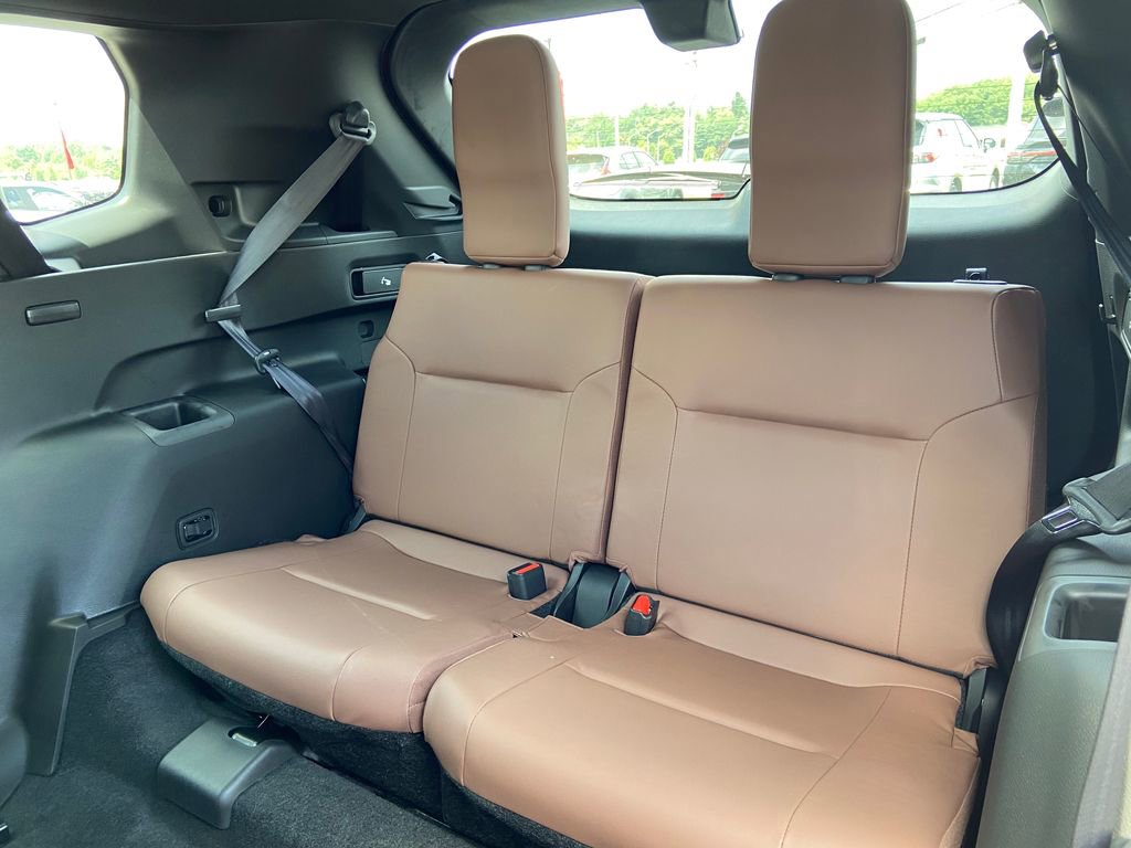 New 2026 Mitsubishi Outlander SEL image 19