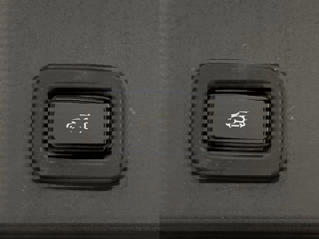 Used 2022 Land Rover Range Rover Evoque R-Dynamic S image 30