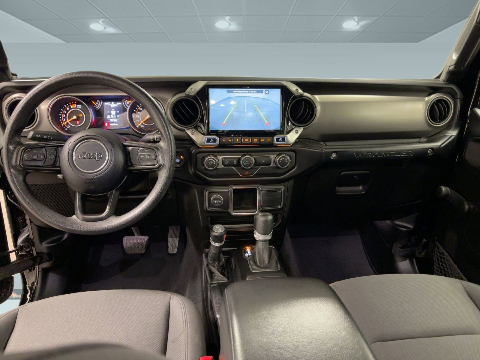 Used 2020 Jeep Wrangler Unlimited Sport image 15