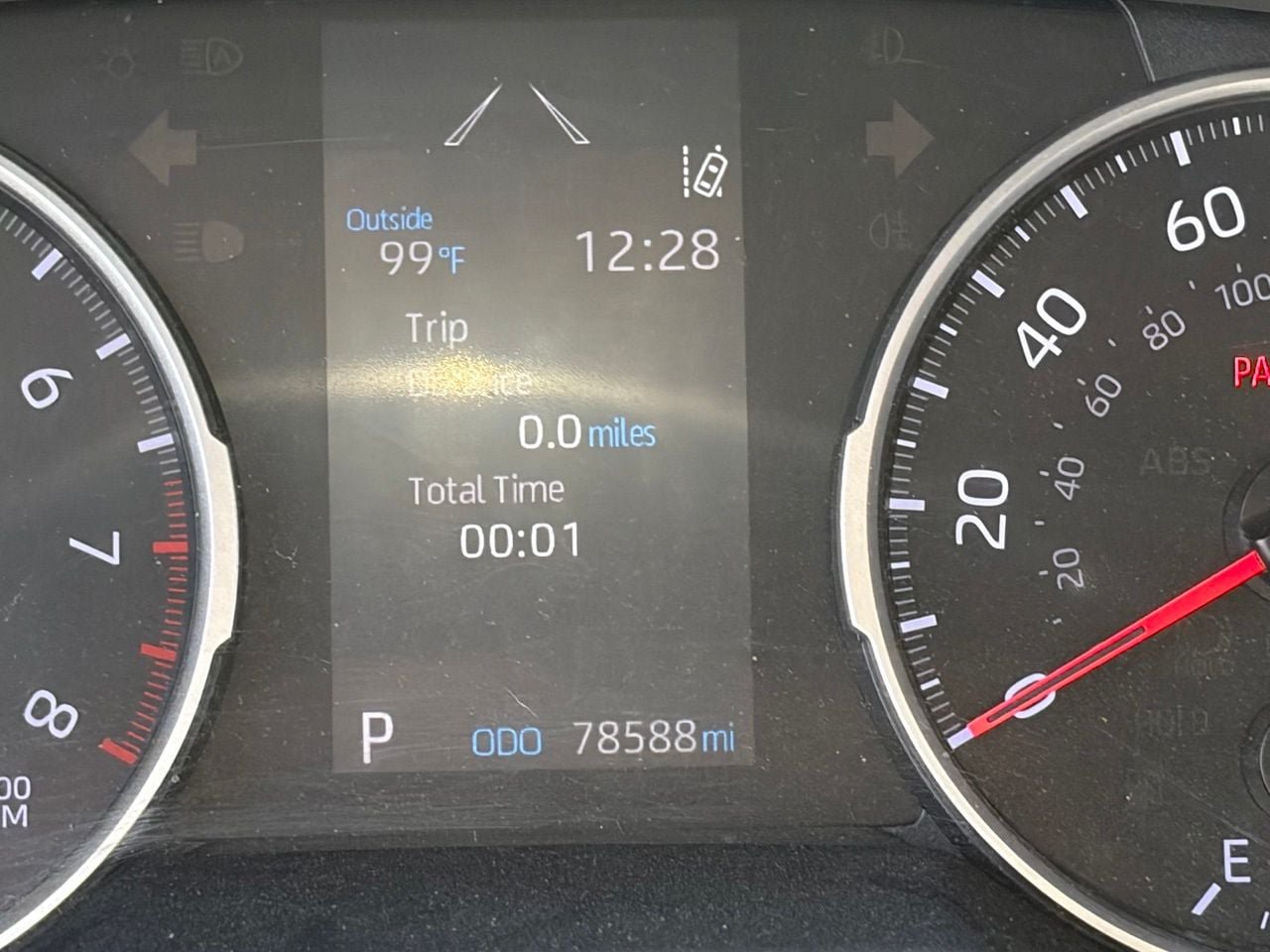 Used 2019 Toyota RAV4 XLE Premium w/ Cold Weather Package AWD/4WD image 12