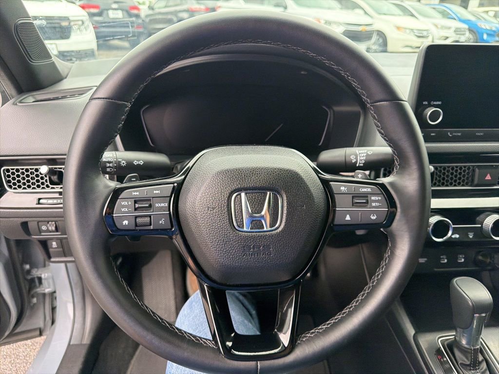 Used 2025 Honda Civic Sport image 13