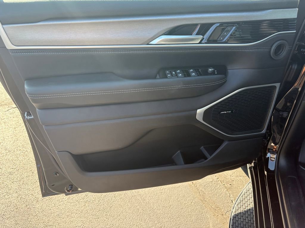 New 2025 Jeep Wagoneer Series II image 15