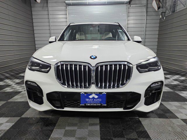 Used 2020 BMW X5 xDrive40i w/ M Sport Package image 3
