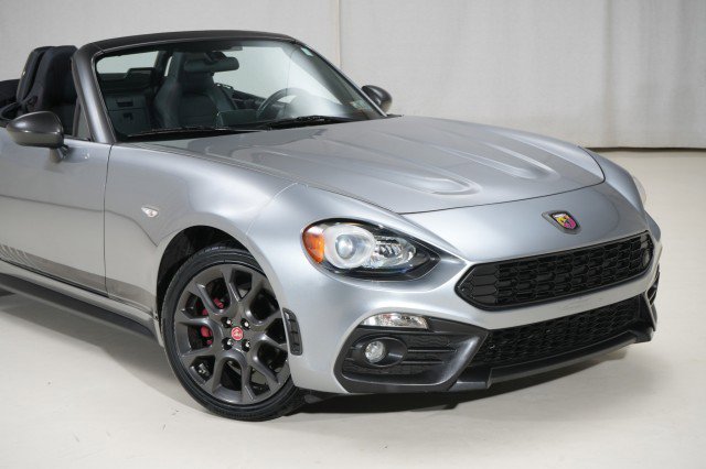Used 2017 FIAT 124 Spider Abarth image 13
