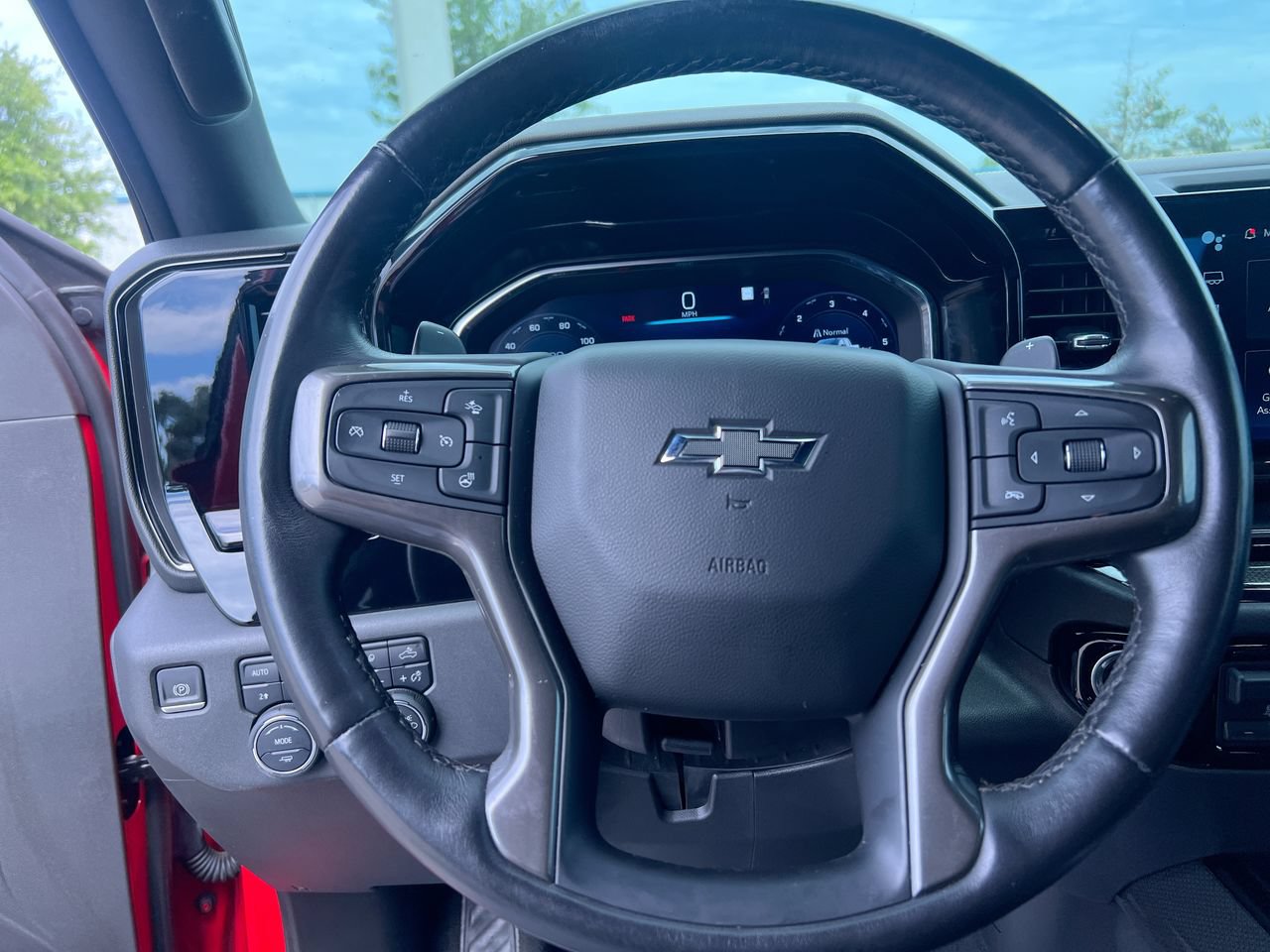 Used 2023 Chevrolet Silverado 1500 ZR2 AWD/4WD image 15