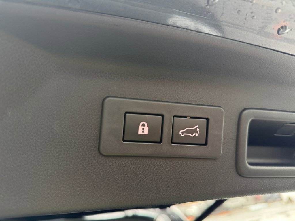 Used 2025 Subaru Forester Sport image 29