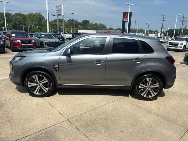 Used 2025 Mitsubishi Outlander Sport ES AWD/4WD image 4