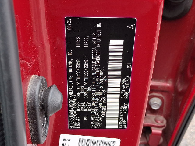 Used 2022 Toyota Highlander XLE AWD/4WD image 17
