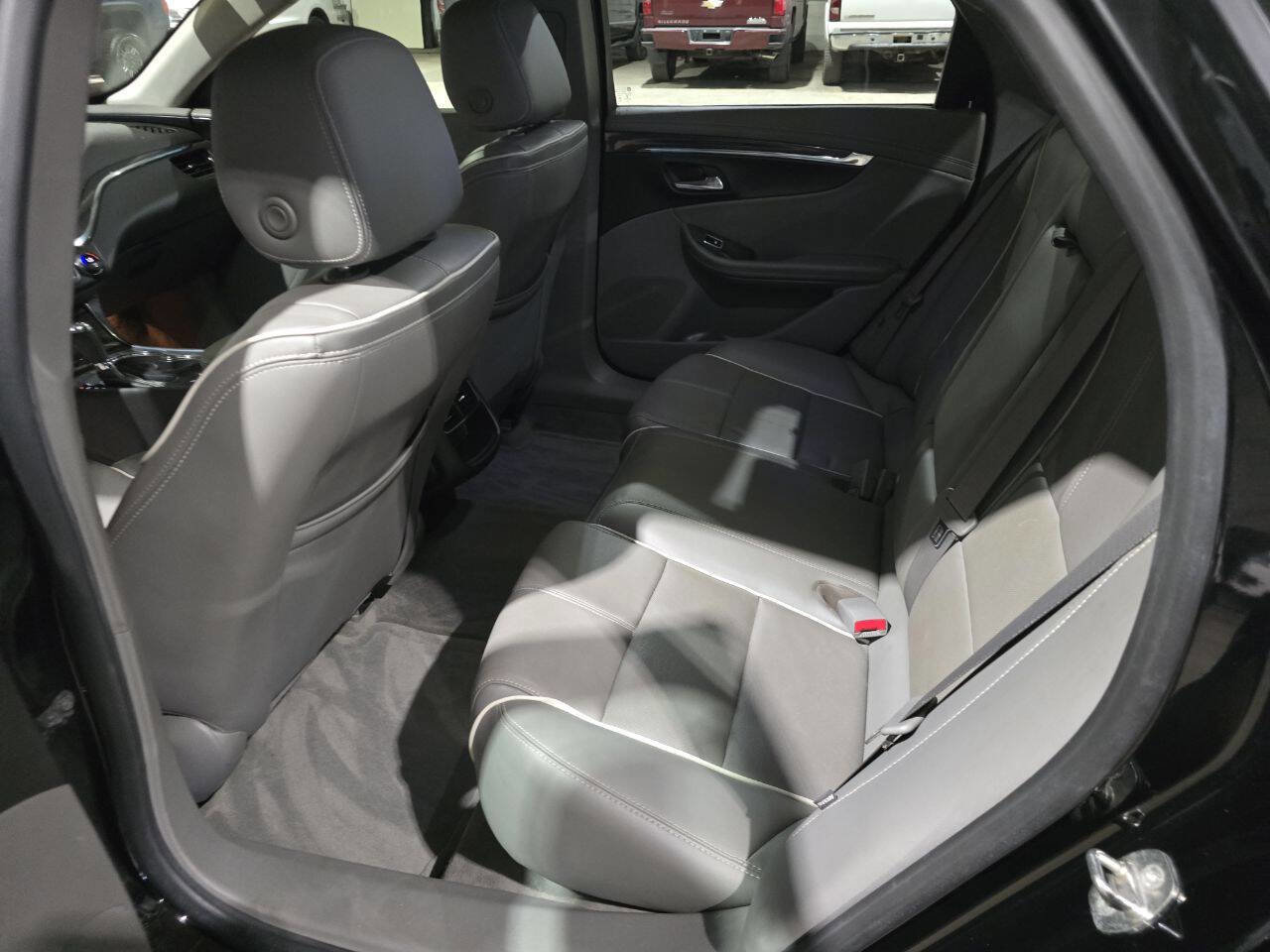 Used 2015 Chevrolet Impala LTZ image 27