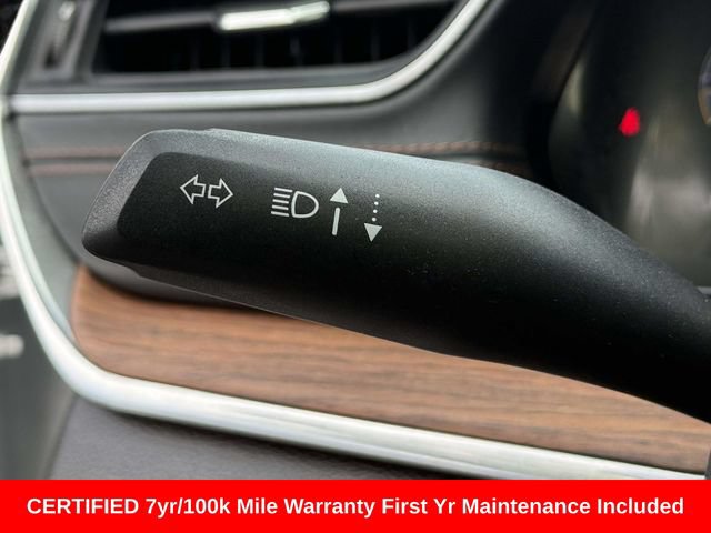 Used 2023 Jeep Grand Cherokee Summit AWD/4WD image 31