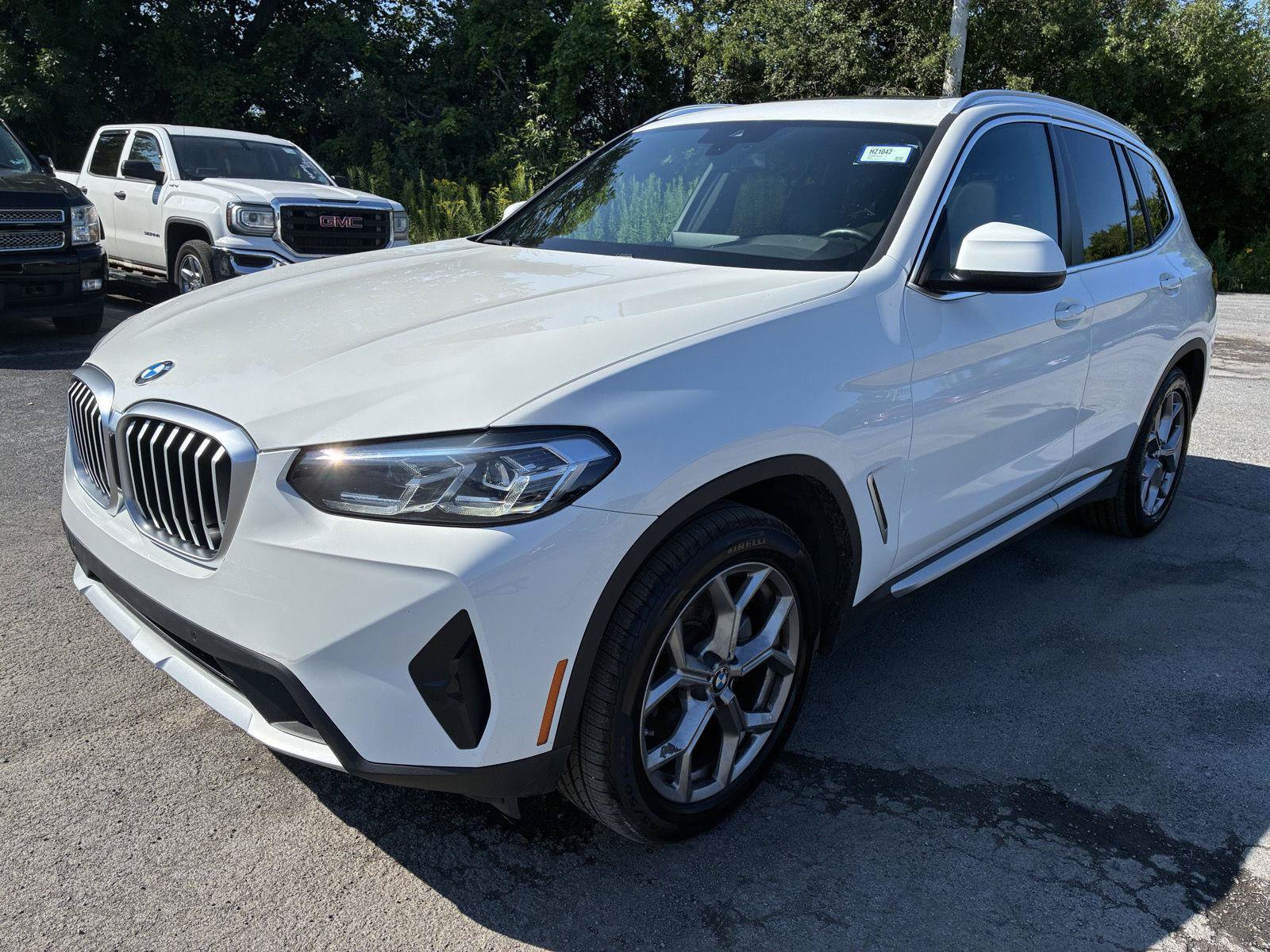 Used 2024 BMW X3 xDrive30i AWD/4WD image 3