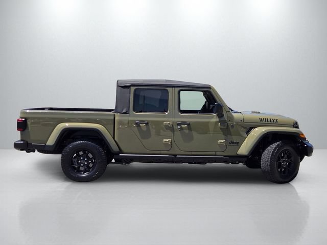 Used 2025 Jeep Gladiator Sport AWD/4WD image 3