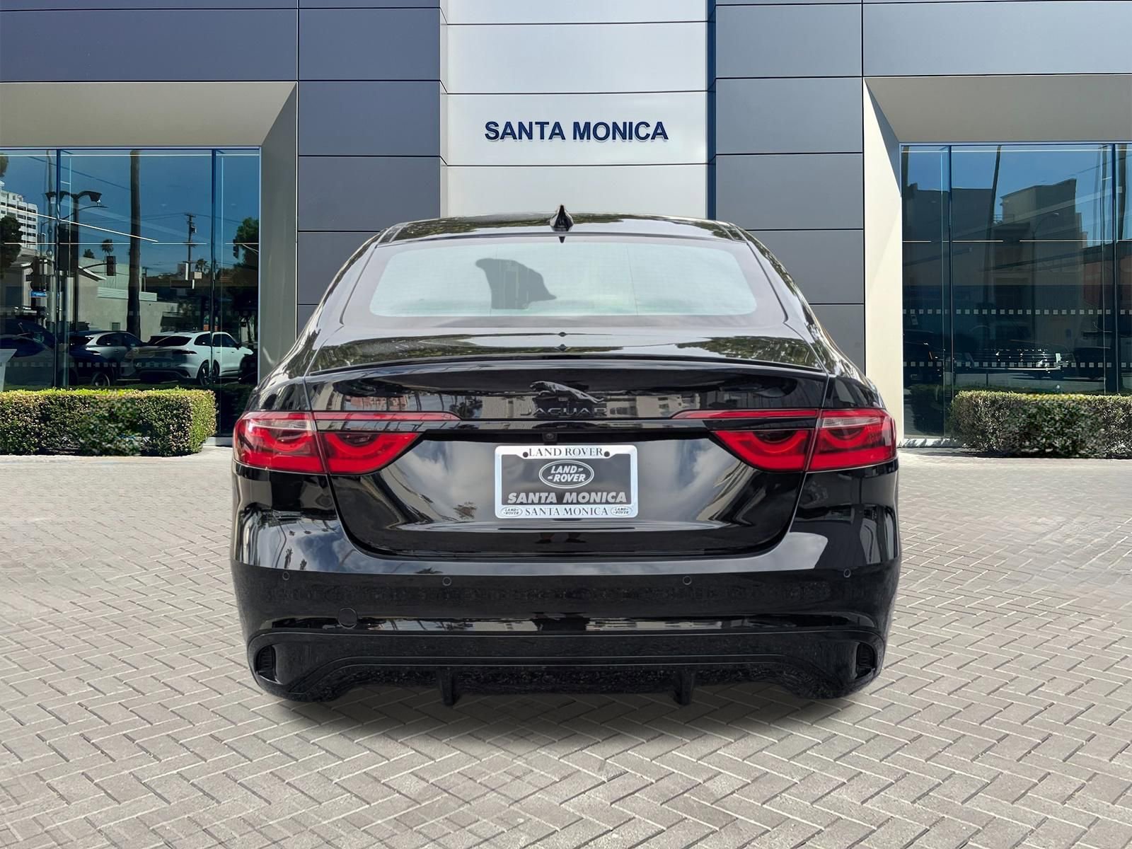 Used 2024 Jaguar XF R-Dynamic SE image 6