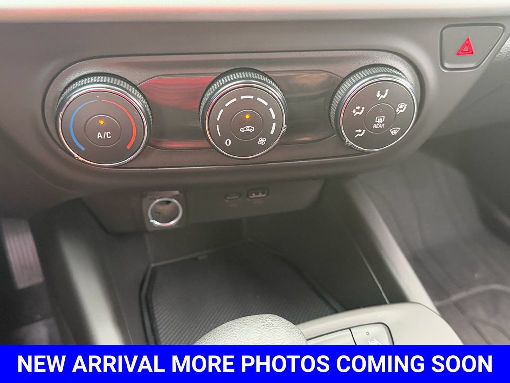 Used 2024 Chevrolet Trax LS FWD image 23