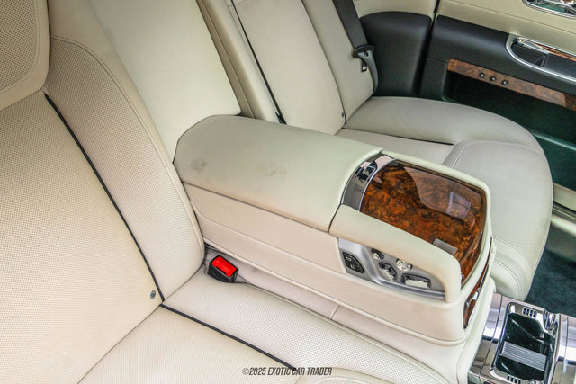 Used 2015 Rolls-Royce Ghost image 96