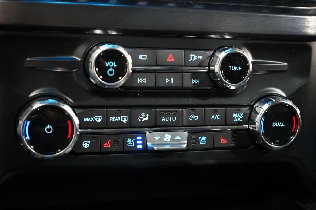 New 2026 Ford F250 Lariat w/ Black Appearance Package AWD/4WD image 16