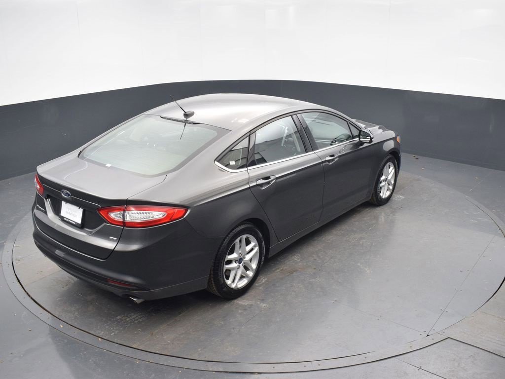 Used 2016 Ford Fusion SE image 42