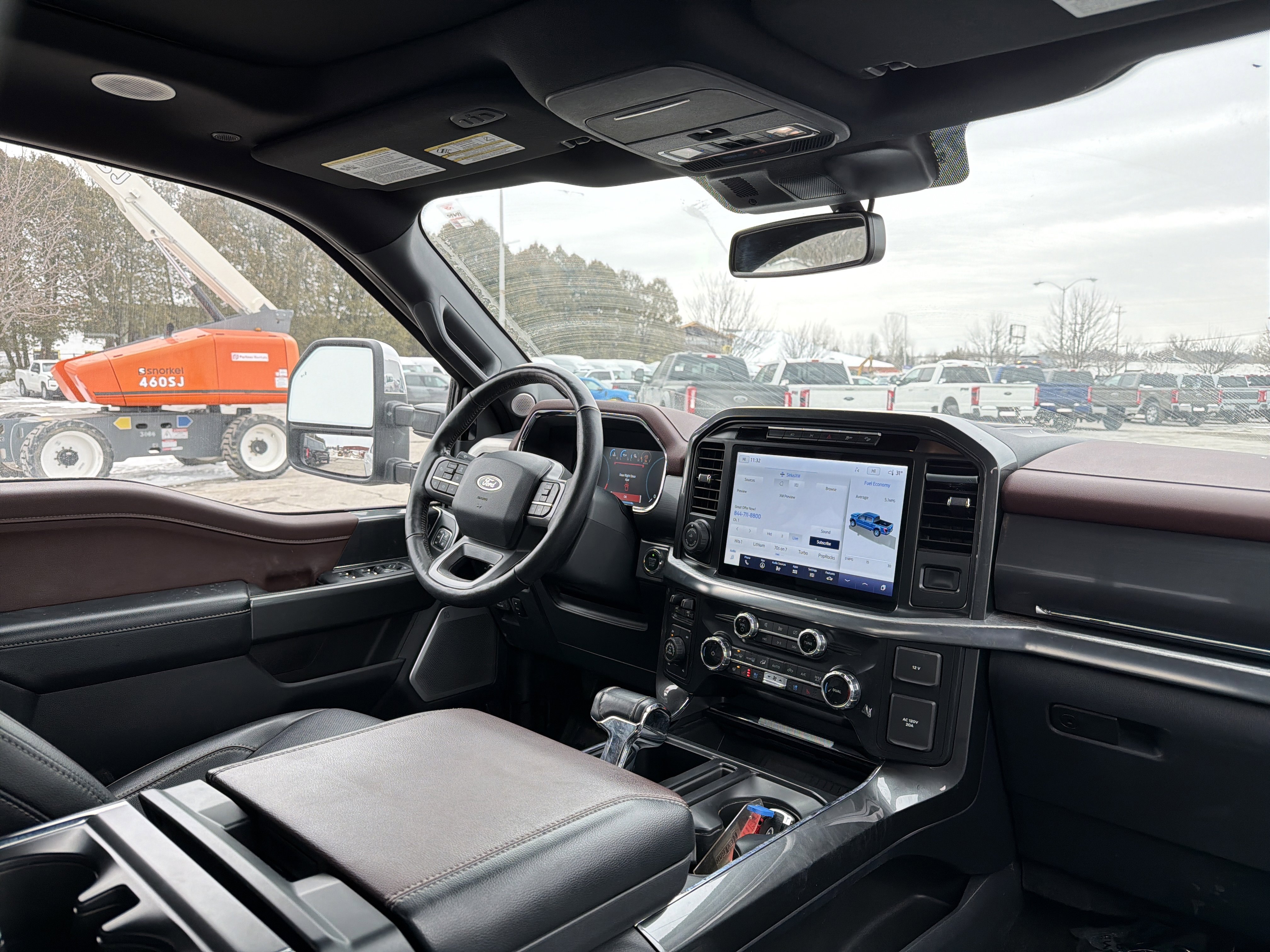 Used 2022 Ford F150 Lariat w/ Equipment Group 502A High image 16