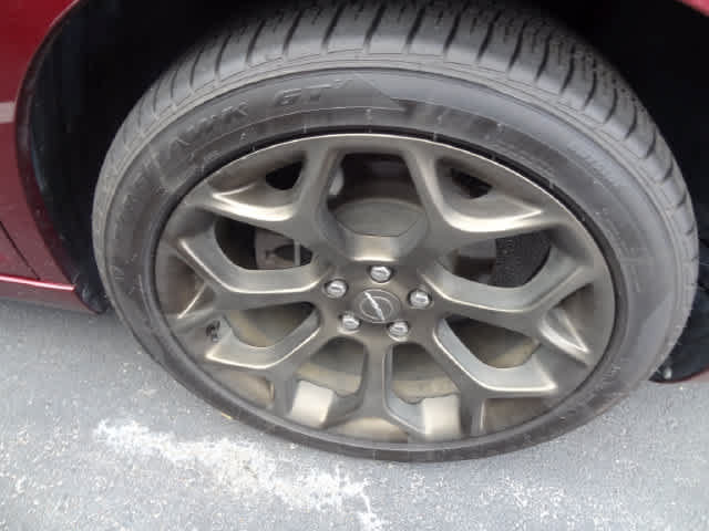Used 2019 Chrysler 300 S w/ 300S Alloy Package RWD image 9