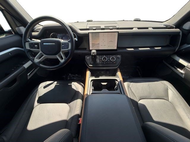 Used 2023 Land Rover Defender 130 SE AWD/4WD image 12