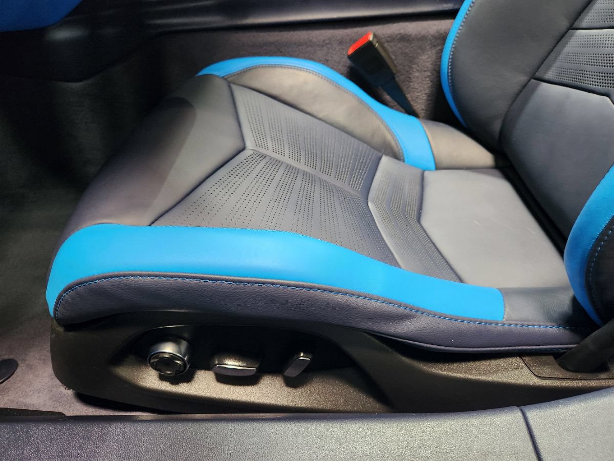 Used 2024 Chevrolet Corvette Z06 w/ Stealth Interior Trim Package RWD image 40
