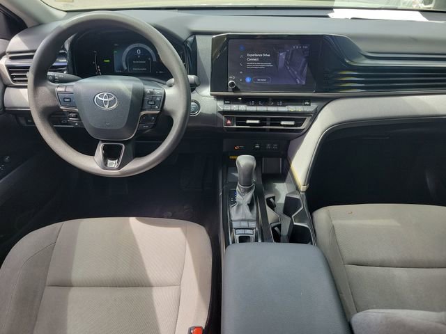 Used 2025 Toyota Camry LE FWD image 14