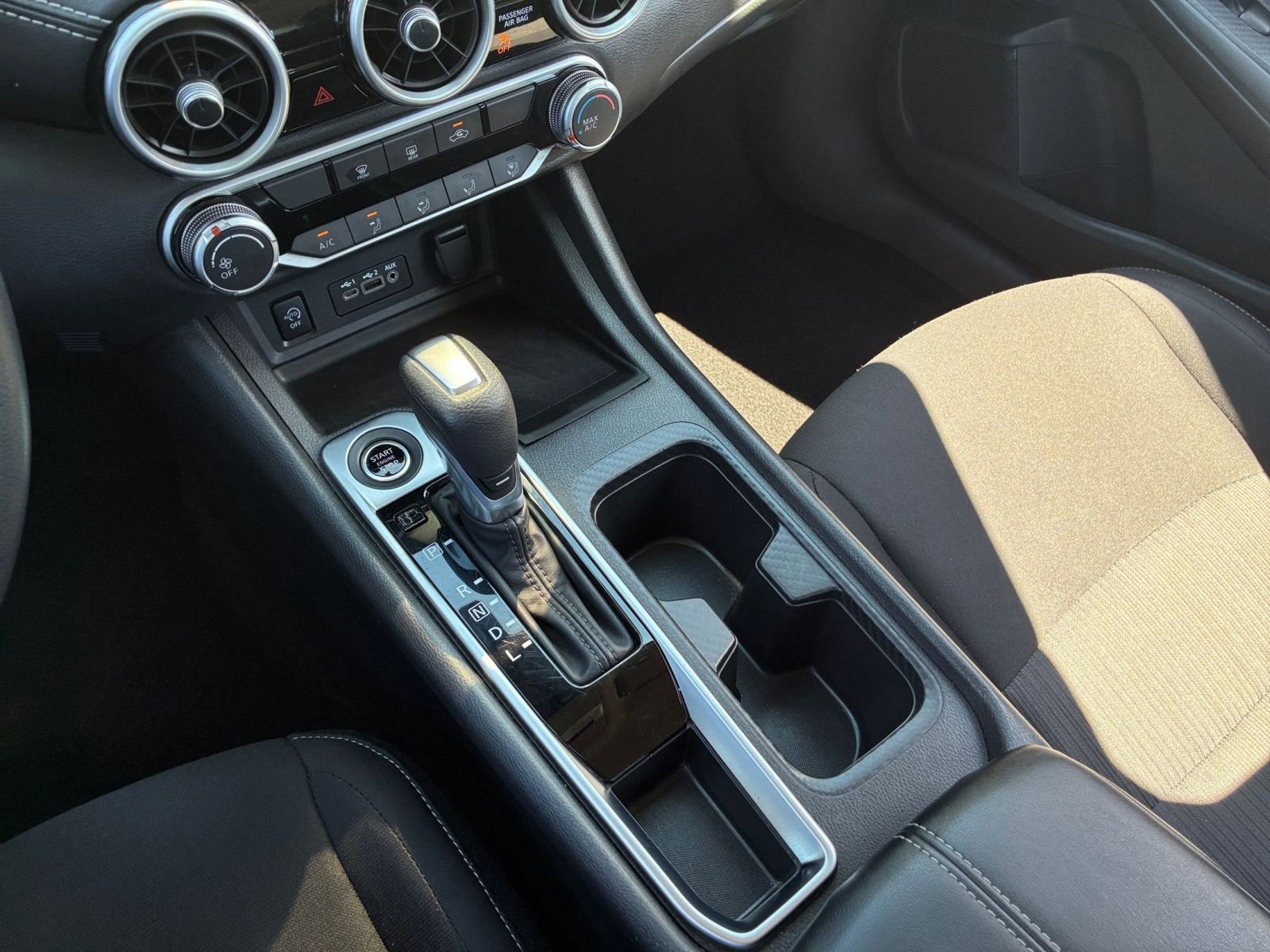 Used 2024 Nissan Sentra SV FWD image 39