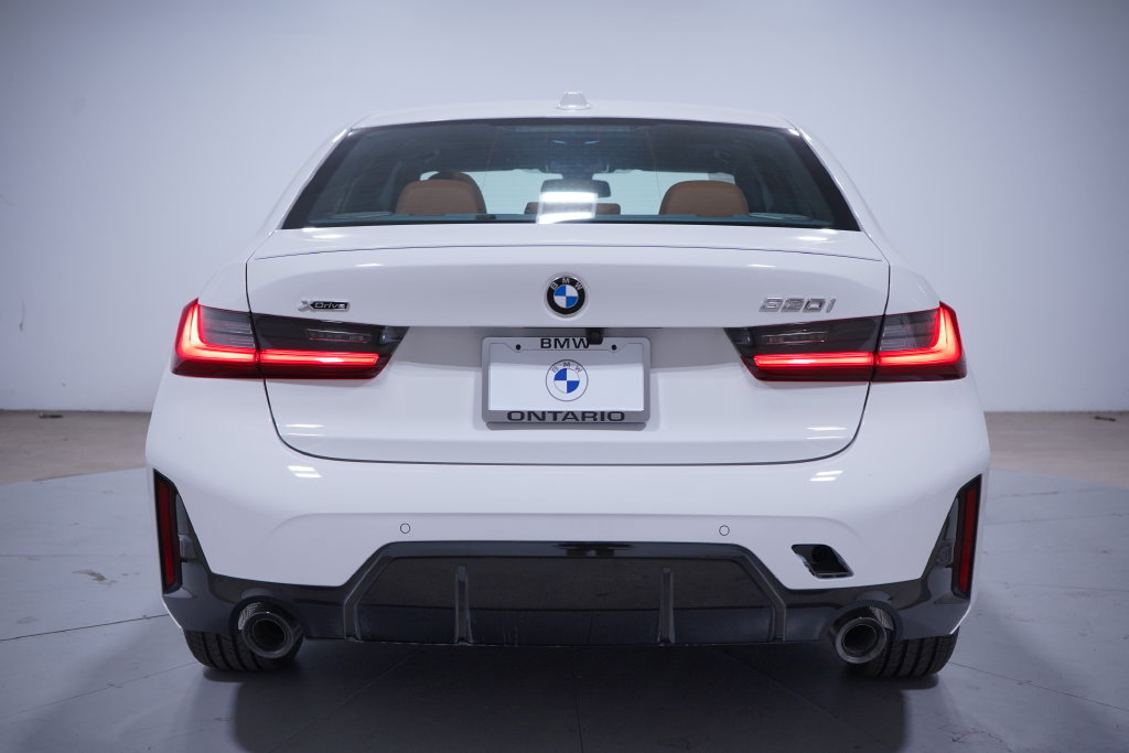 New 2026 BMW 330i xDrive Sedan w/ M Sport Package AWD/4WD image 5