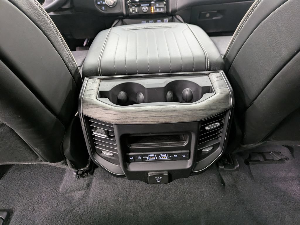Used 2025 RAM 1500 Limited w/ Trailer Tow Group AWD/4WD image 33