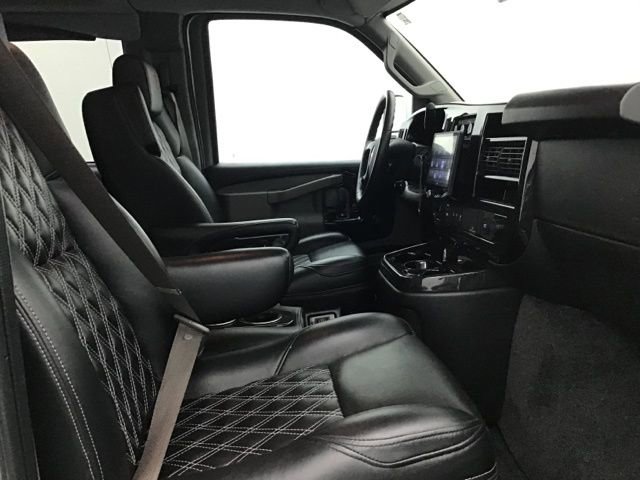 Used 2023 GMC Savana 2500 image 42
