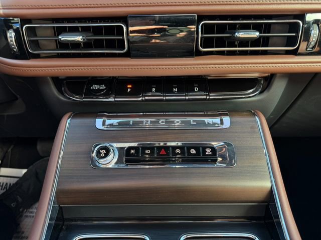Used 2025 Lincoln Aviator Reserve w/ Equipment Group 201A image 40