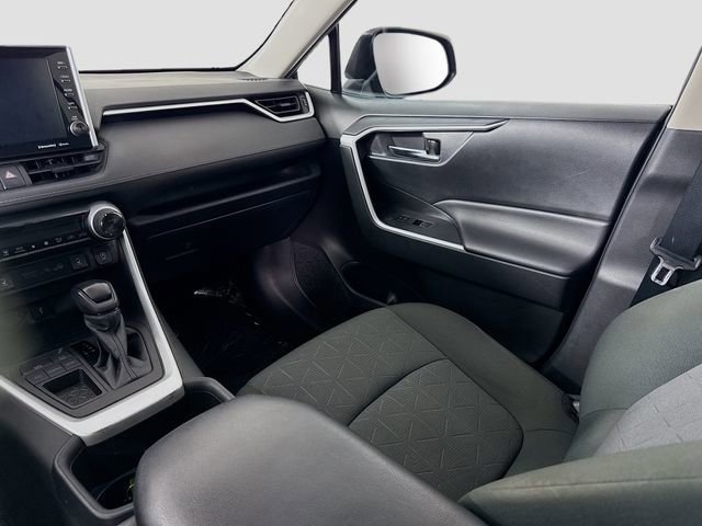 Certified 2022 Toyota RAV4 XLE w/ Convenience Package FWD image 23