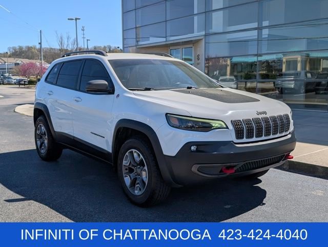Used 2019 Jeep Cherokee Trailhawk AWD/4WD image 9
