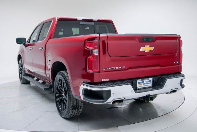 Used 2024 Chevrolet Silverado 1500 LTZ image 3