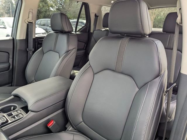 Certified 2025 Honda Pilot Touring image 31