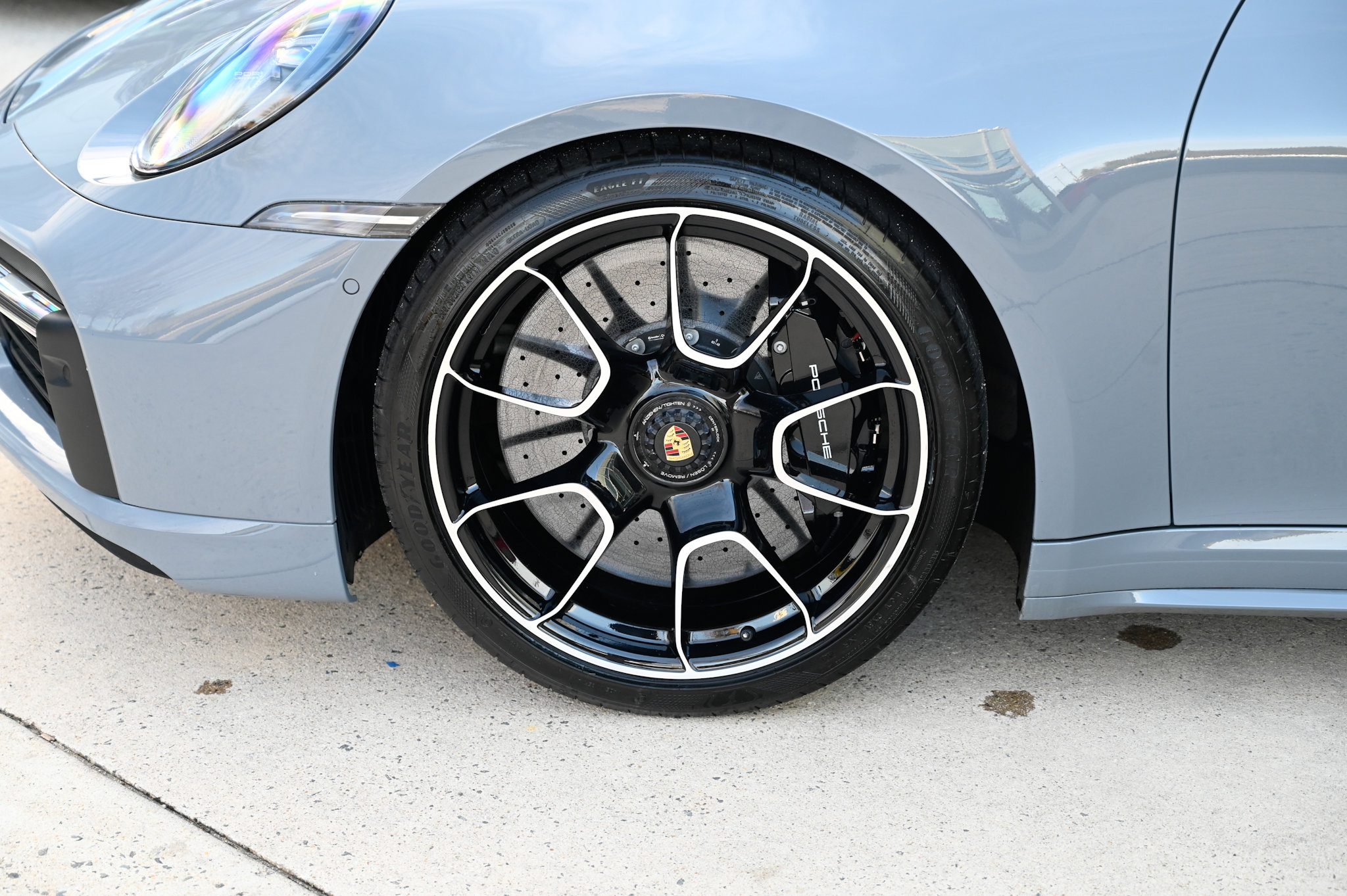 Used 2023 Porsche 911 Turbo S image 9