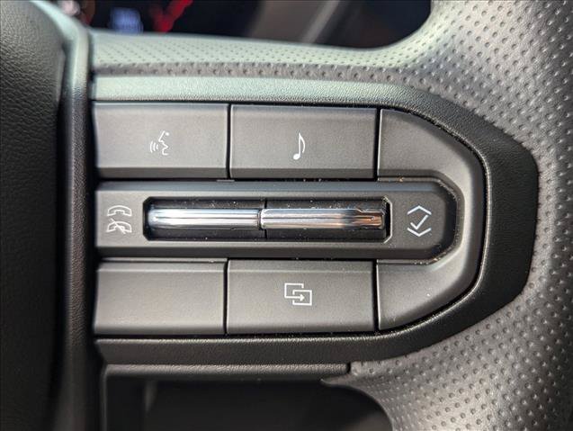 Used 2026 Chevrolet Colorado Trail Boss AWD/4WD image 17