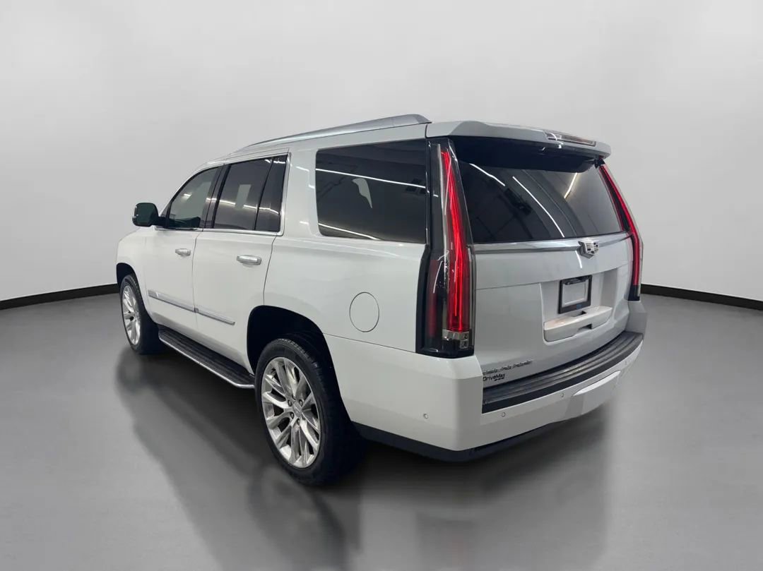 Used 2020 Cadillac Escalade Luxury image 7