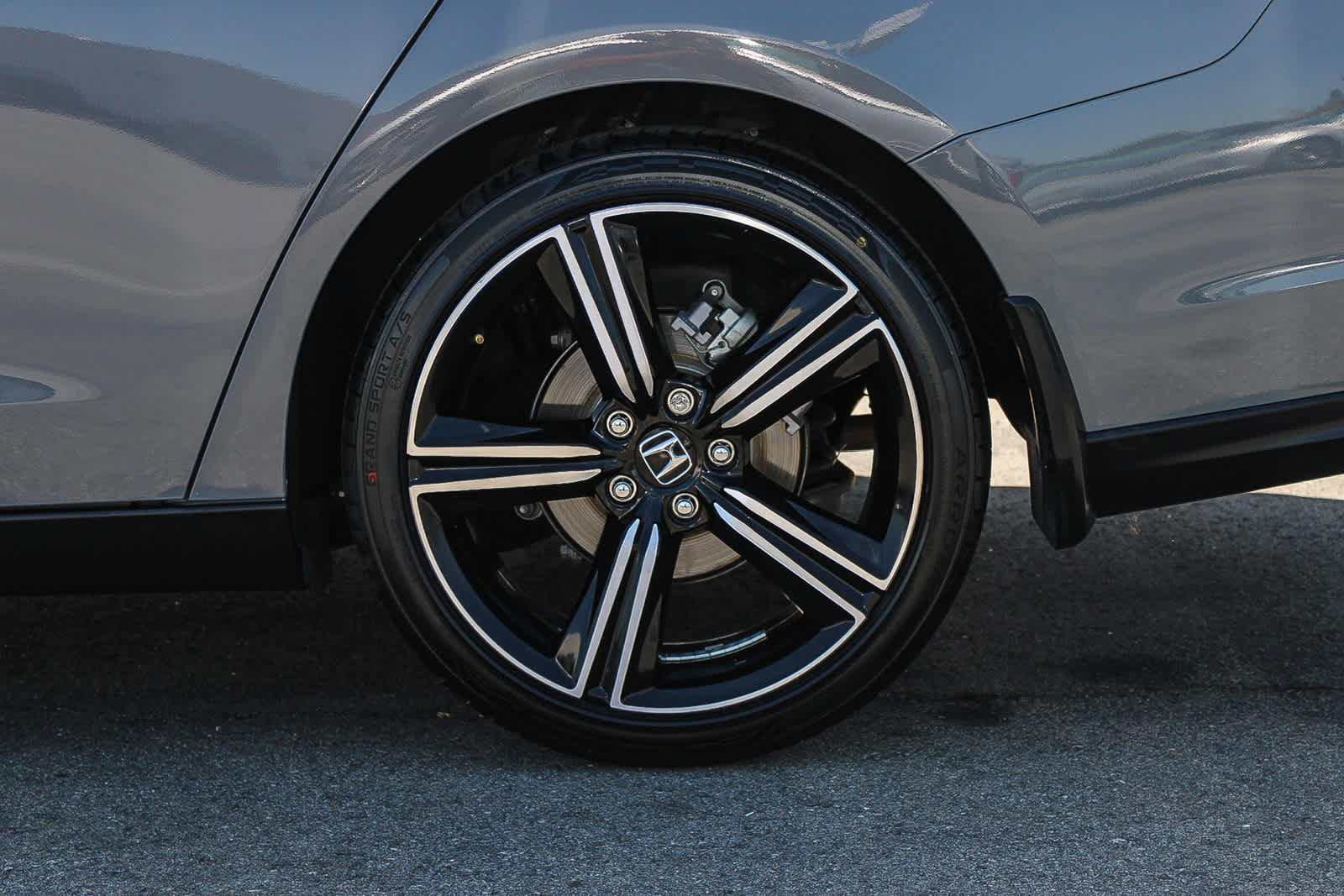 Used 2023 Honda Accord Sport image 10