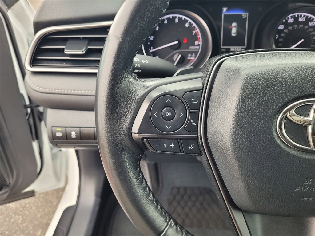 Used 2020 Toyota Camry SE image 21