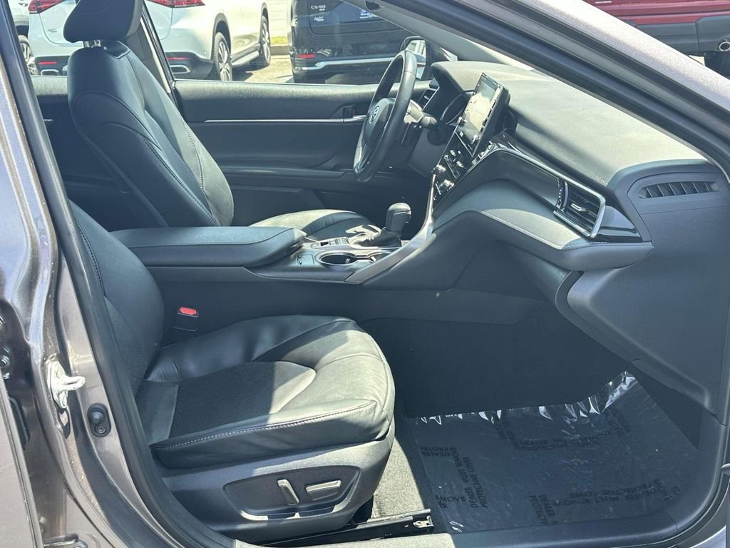 Used 2024 Toyota Camry XSE image 6